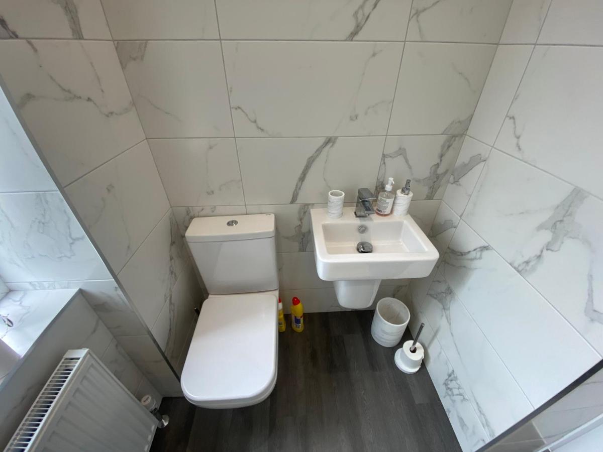 Entire Luxury House Villa Elland Ngoại thất bức ảnh